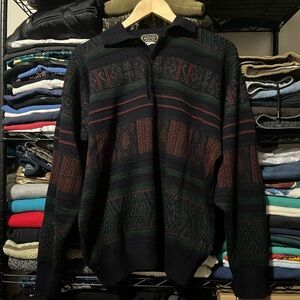 Men's Black and Green Patterned Zip-Up Sweater